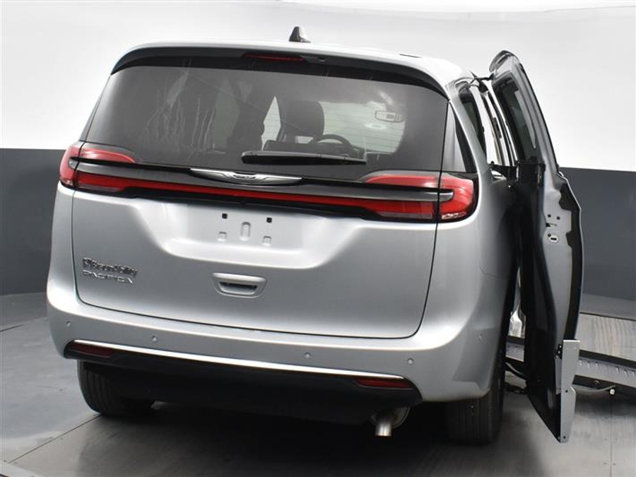 Used 2024 Chrysler Pacifica Touring L - BraunAbility Side Entry Fold Out Automatic Ramp