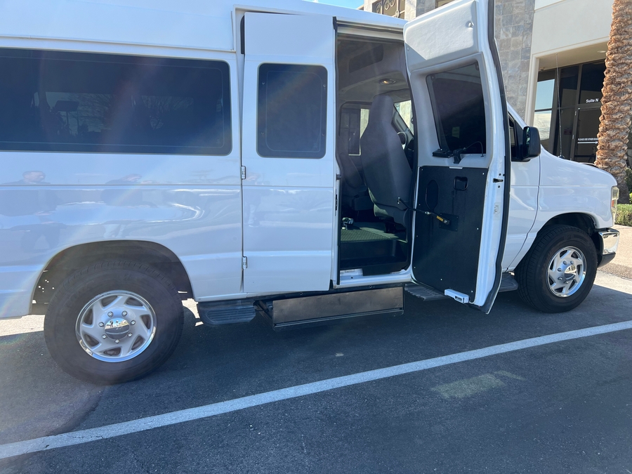 Used 2014 Ford E-Series E-350 SD XL - OTH Side Entry Entry Lift Automatic Ramp