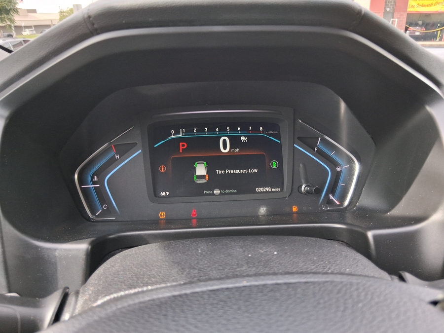 Silver Honda Odyssey image number 4