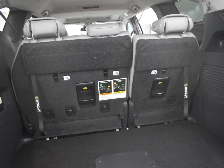 New 2025 Toyota Sienna Hybrid XLE Plus - BraunAbility Side Entry Entry In Floor Automatic Ramp
