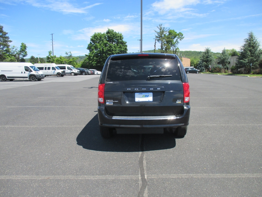 Red Dodge Grand Caravan image number 4