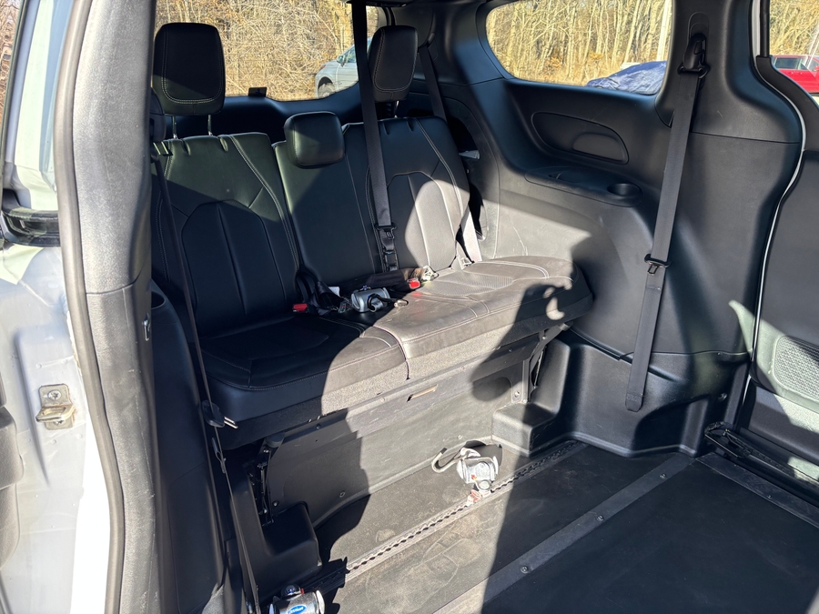 Used 2023 Chrysler Pacifica Touring L Sport - BraunAbility Side Entry Entry In Floor Automatic Ramp