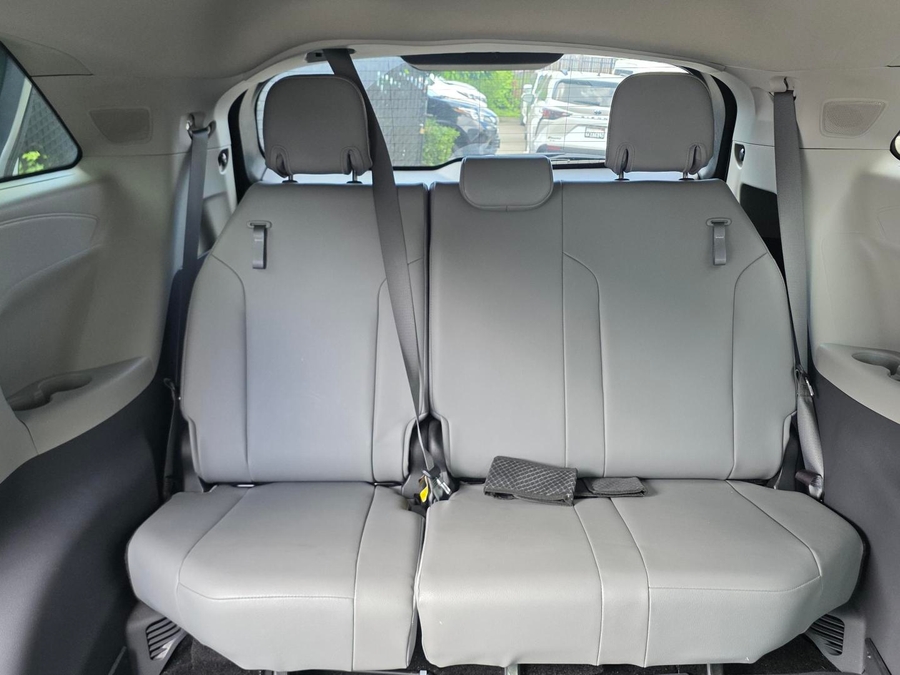 Used 2022 Toyota Sienna Hybrid XLE - VMI Side Entry Entry In Floor Automatic Ramp