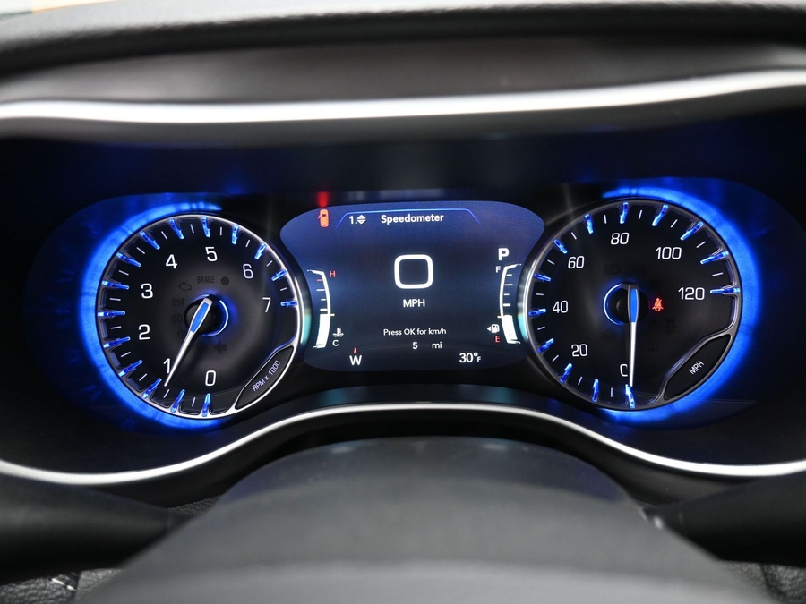 Black Chrysler Pacifica image number 12