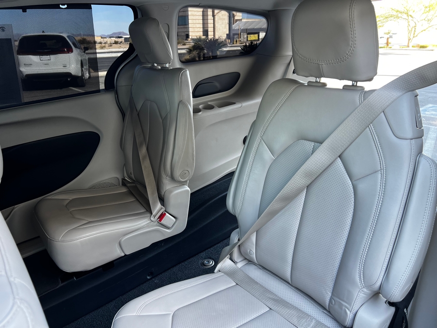 Used 2021 Chrysler Voyager LXi - BraunAbility Rear Entry Entry Fold Out Manual Ramp