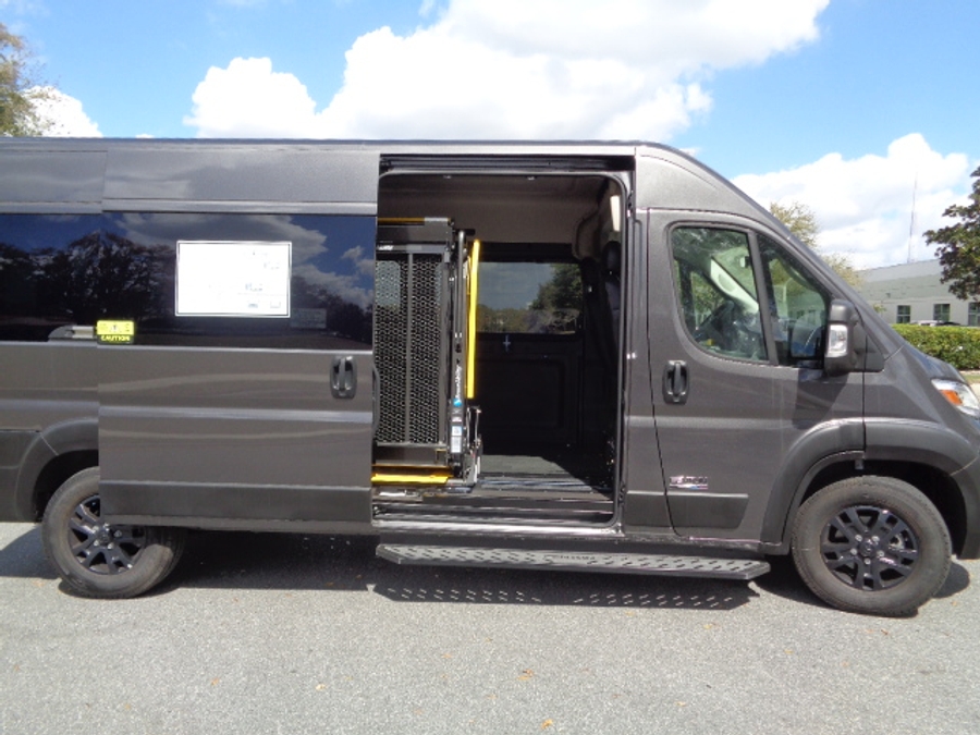 New 2024 Ram ProMaster SLT+ 2500 - Fenton Mobility Side Entry Entry Lift Automatic Ramp
