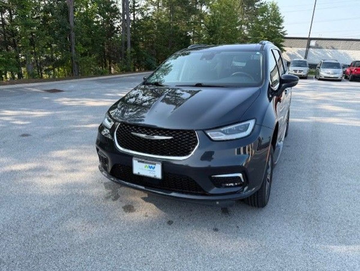 2021 CHRYSLER PACIFICA - Image 2