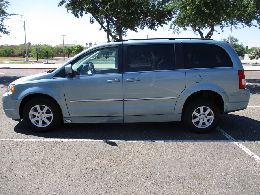 Used 2010 Chrysler Town and Country Touring - AMS  Entry  Ramp