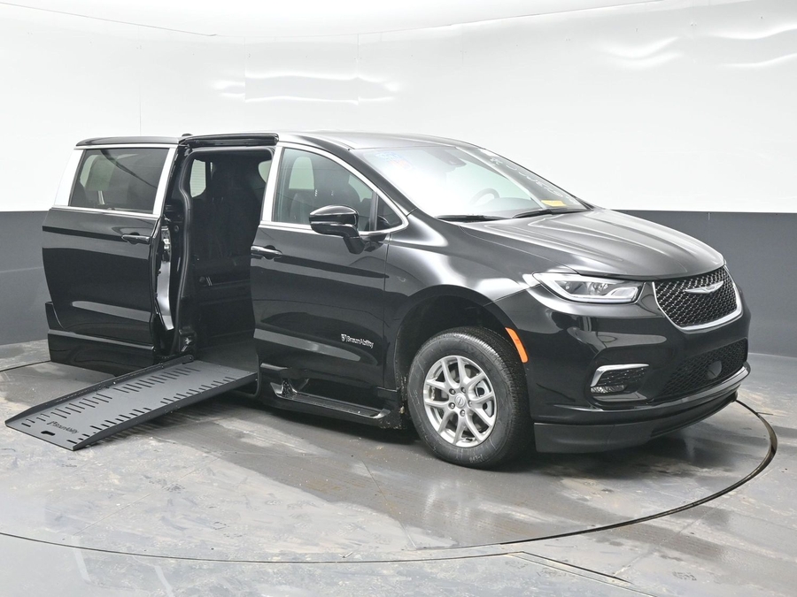Black Chrysler Pacifica with Side Entry Automatic Fold Out ramp