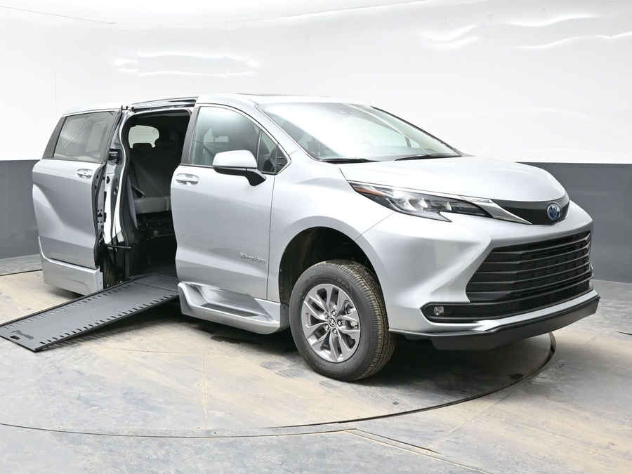 Silver Toyota Sienna with Side Entry Automatic In Floor ramp