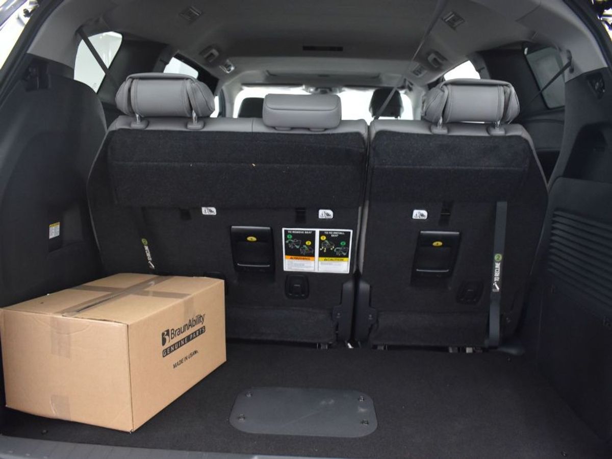 2025 TOYOTA SIENNA - Image 16