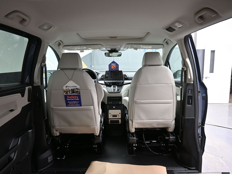 New 2026 Honda Odyssey EX-L - BraunAbility Side Entry Entry In Floor Automatic Ramp