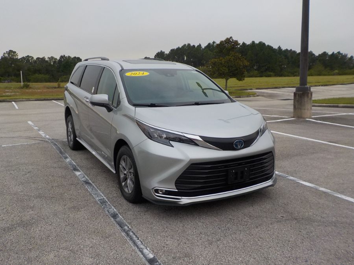 2024 TOYOTA SIENNA - Image 6