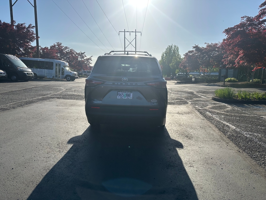 Used 2022 Toyota Sienna Hybrid XLE - BraunAbility Side Entry Entry In Floor Automatic Ramp