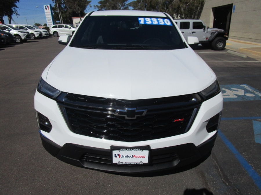 Used 2023 Chevrolet Traverse 2LT RS - BraunAbility Side Entry Entry In Floor Automatic Ramp