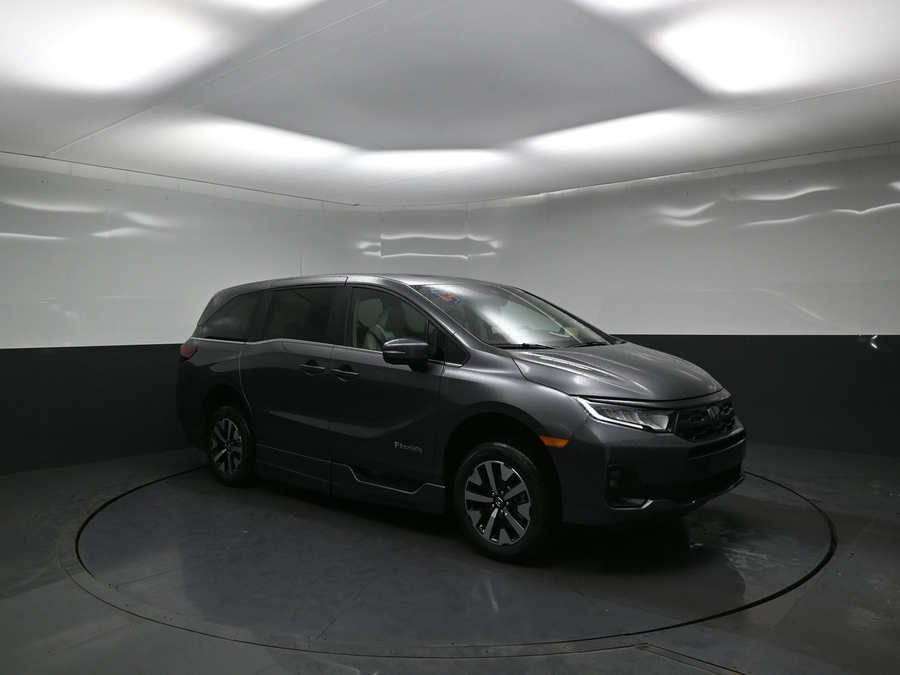 Grey Honda Odyssey image number 14