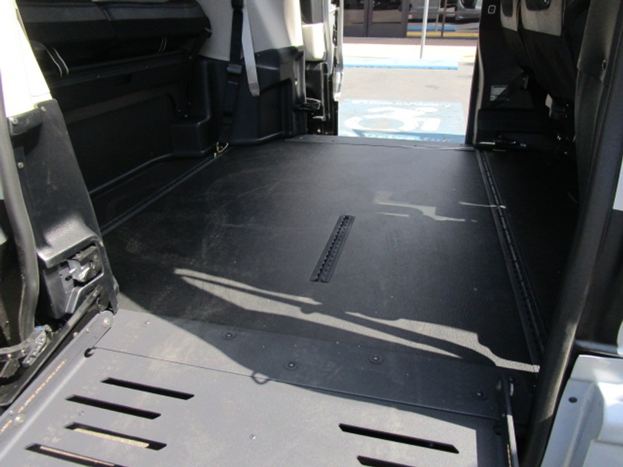 Used 2024 Chrysler Pacifica Touring L - BraunAbility Side Entry Entry Fold Out Automatic Ramp