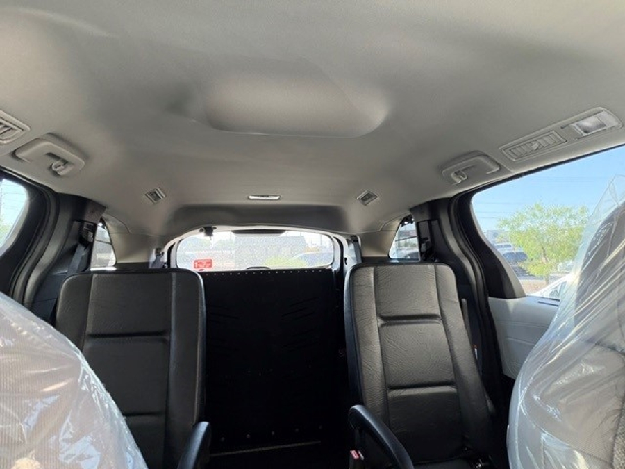 New 2026 Toyota Sienna Hybrid LE - Vantage Mobility Rear Entry Fold Out Manual Ramp