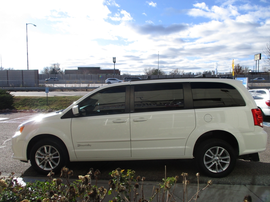 Used 2013 Dodge Grand Caravan SXT - BraunAbility Rear Entry Entry Fold Out Manual Ramp