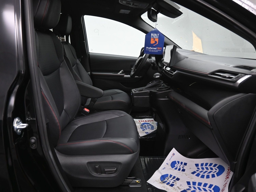 New 2025 Toyota Sienna Hybrid XSE Sport - BraunAbility Side Entry Entry Fold Out Automatic Ramp