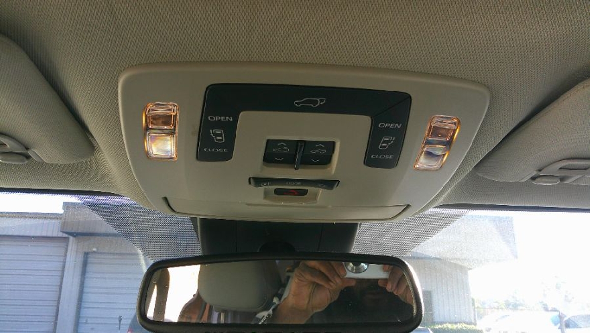 2023 TOYOTA SIENNA - Image 13