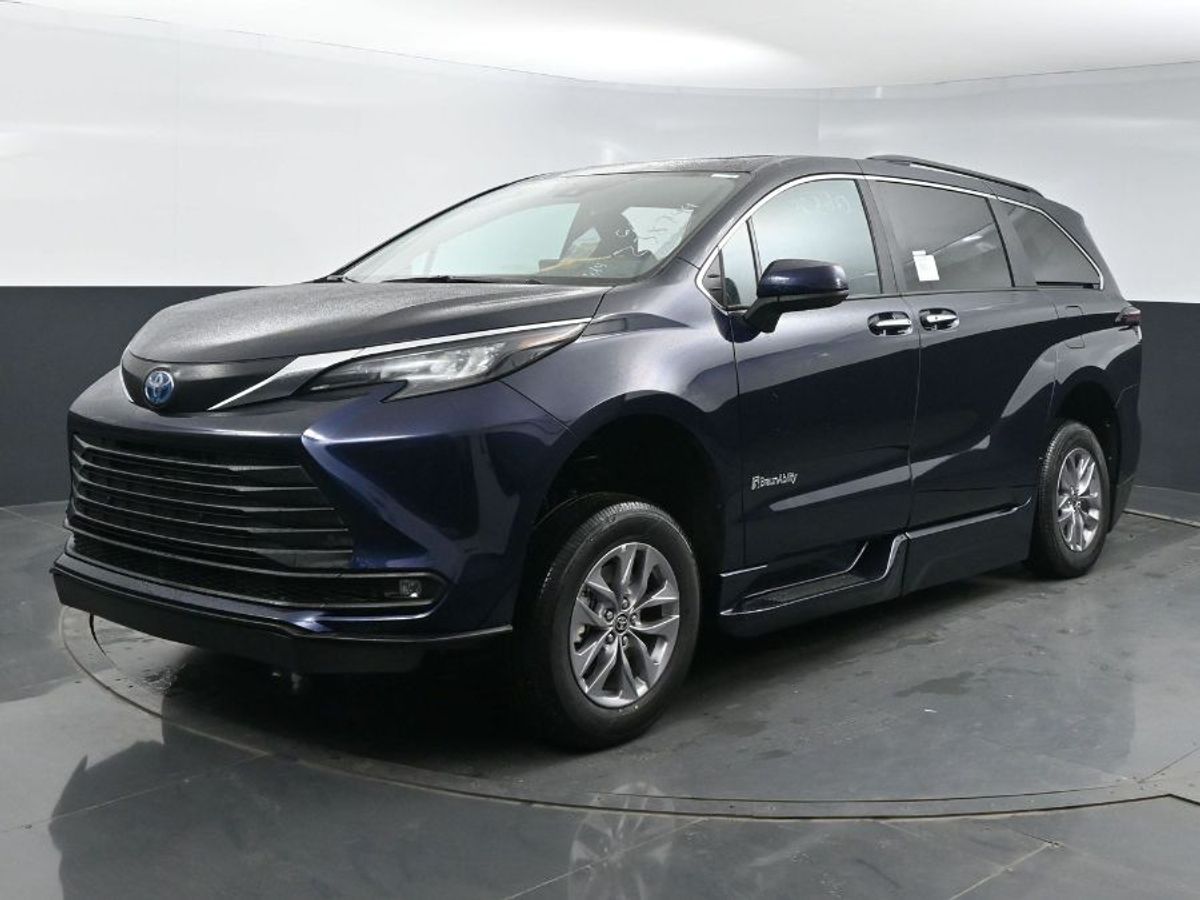 2025 TOYOTA SIENNA - Image 20