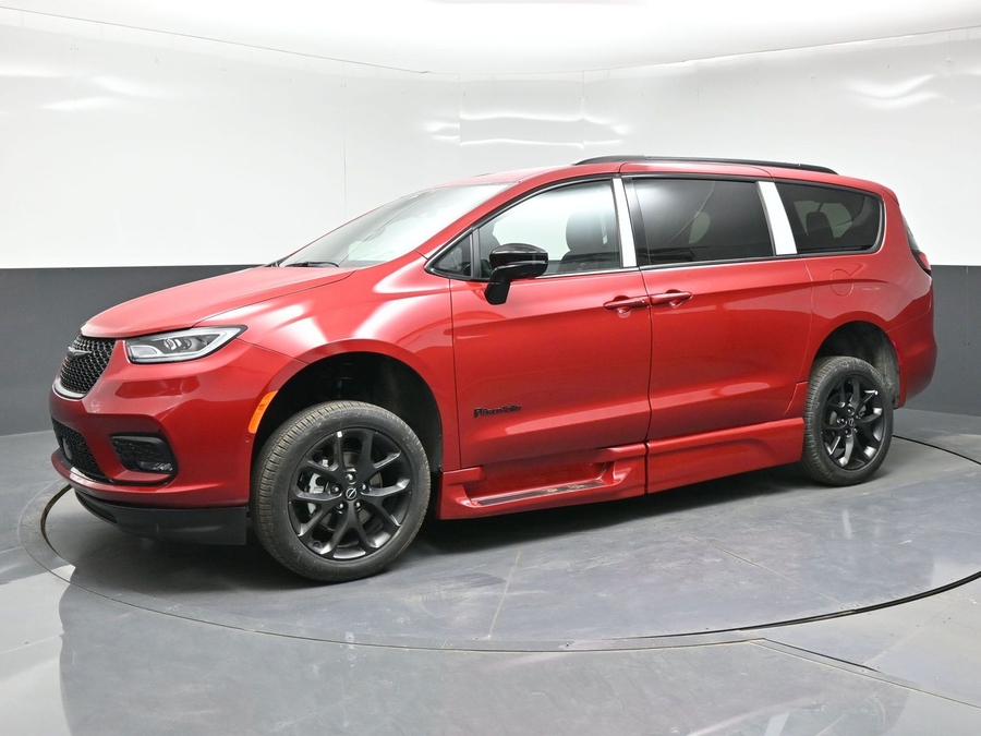 Red Chrysler Pacifica image number 2