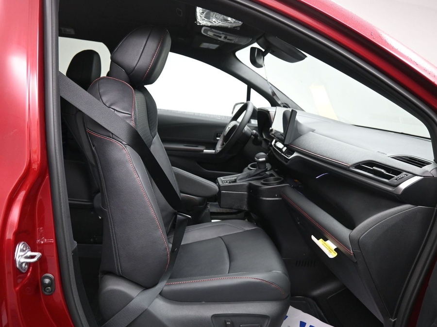 New 2026 Toyota Sienna Hybrid XSE Sport - BraunAbility Side Entry Fold Out Automatic Ramp