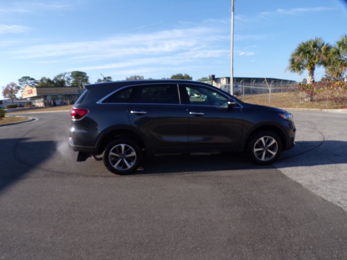 2020 KIA SORENTO - Image 9