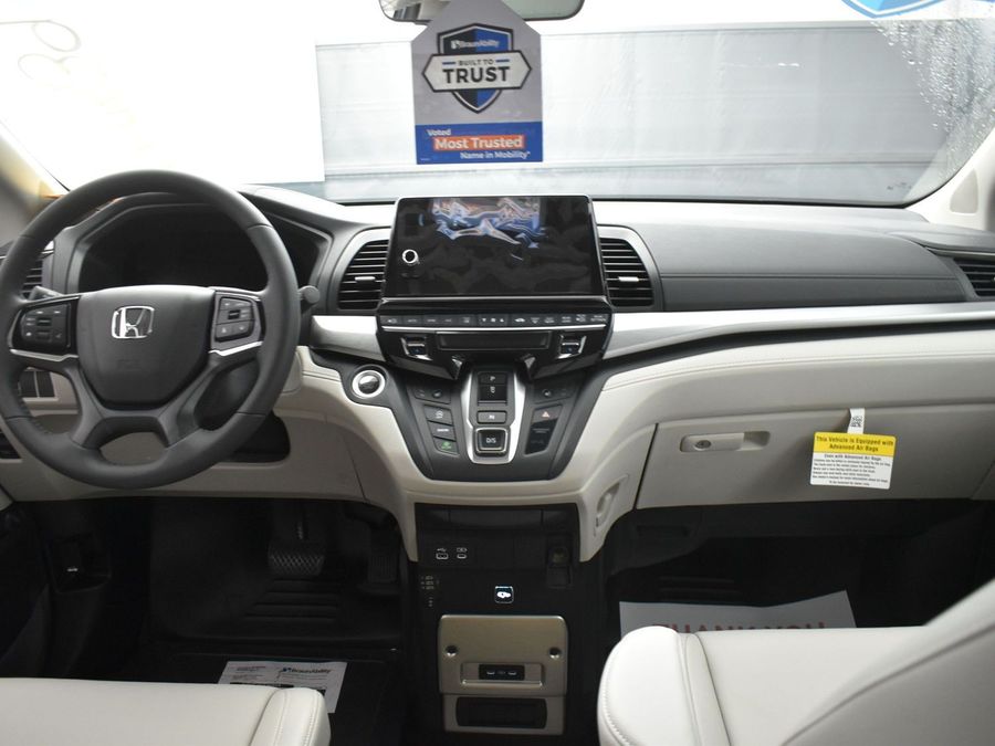 New 2025 Honda Odyssey EX-L - BraunAbility Side Entry Entry In Floor Automatic Ramp