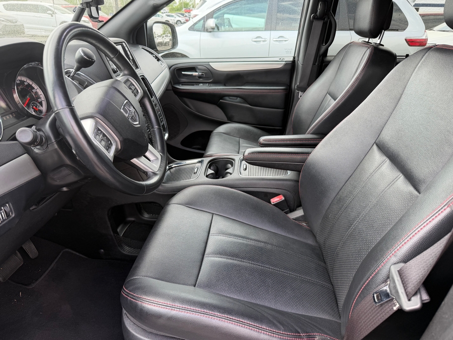 Used 2019 Dodge Grand Caravan GT - BraunAbility Side Entry Entry Fold Out Automatic Ramp