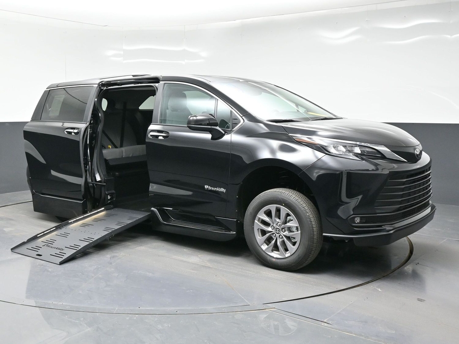 Black Toyota Sienna with Side Entry Automatic Fold Out ramp
