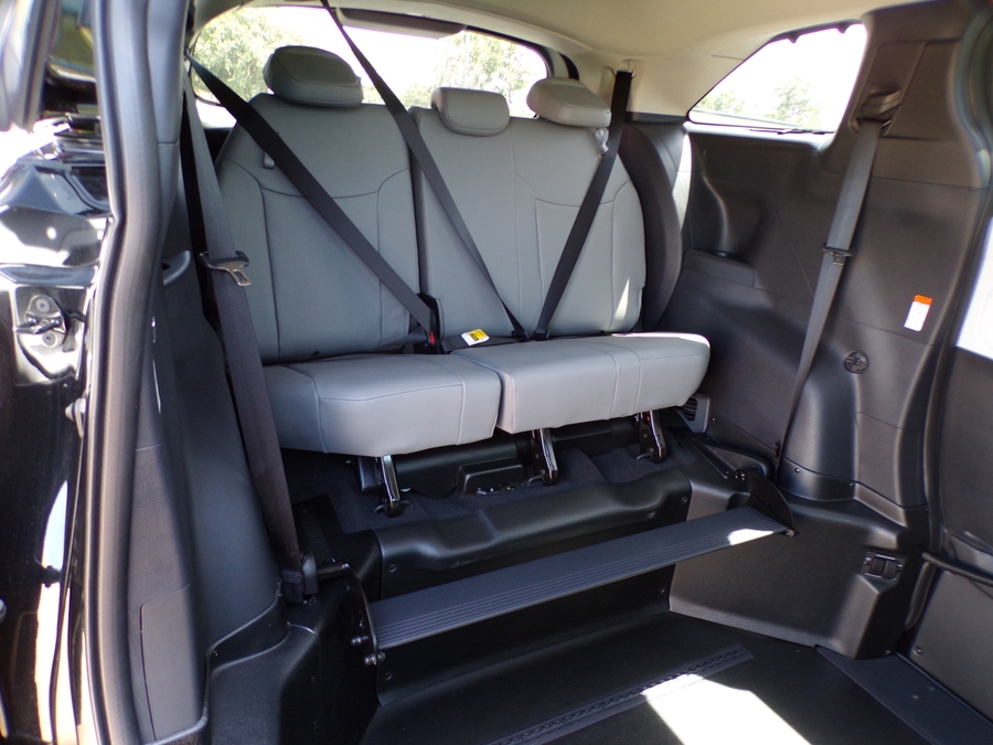 Black Toyota Sienna image number 12