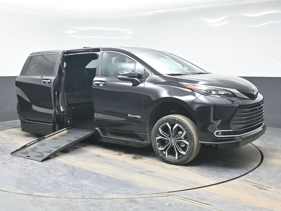 Black Toyota Sienna with Side Entry Automatic Fold Out ramp