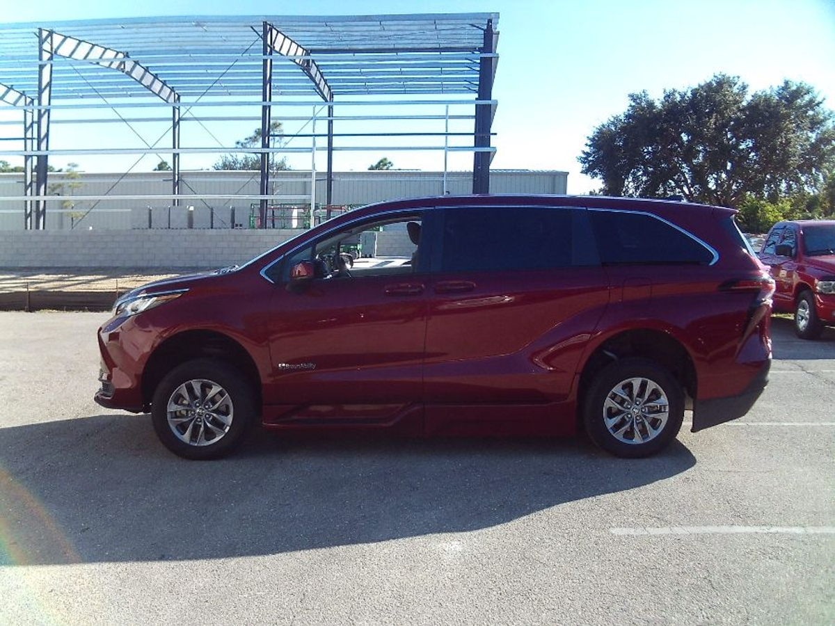 2022 TOYOTA SIENNA - Image 4