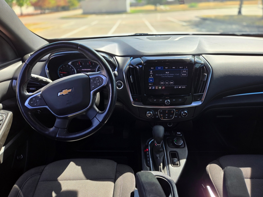 Used 2022 Chevrolet Traverse 1LT - BraunAbility Side Entry In Floor Automatic Ramp