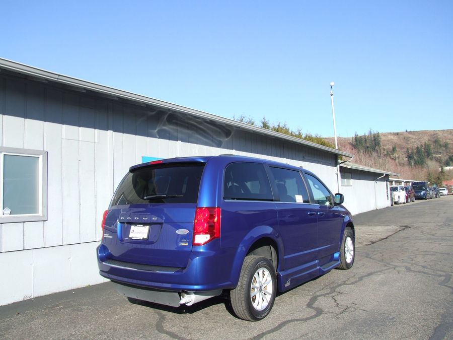 Used 2019 Dodge Grand Caravan SXT - VMI Side Entry Entry In Floor Automatic Ramp