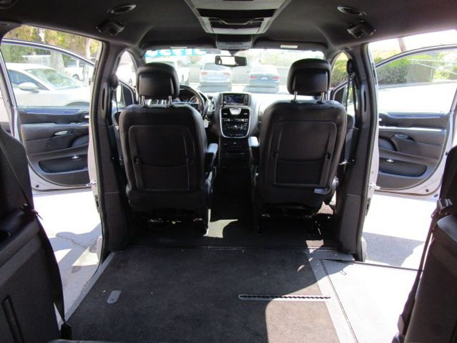 Used 2014 Chrysler Town and Country S - VMI Side Entry Entry In Floor Automatic Ramp