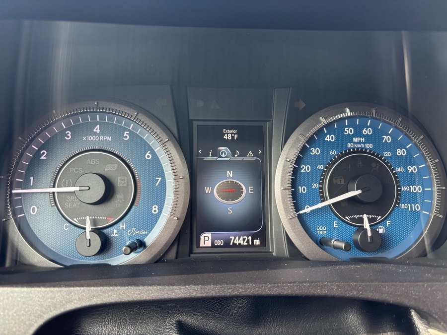 Used 2017 Toyota Sienna XLE Base - BraunAbility Side Entry Entry Fold Out Automatic Ramp