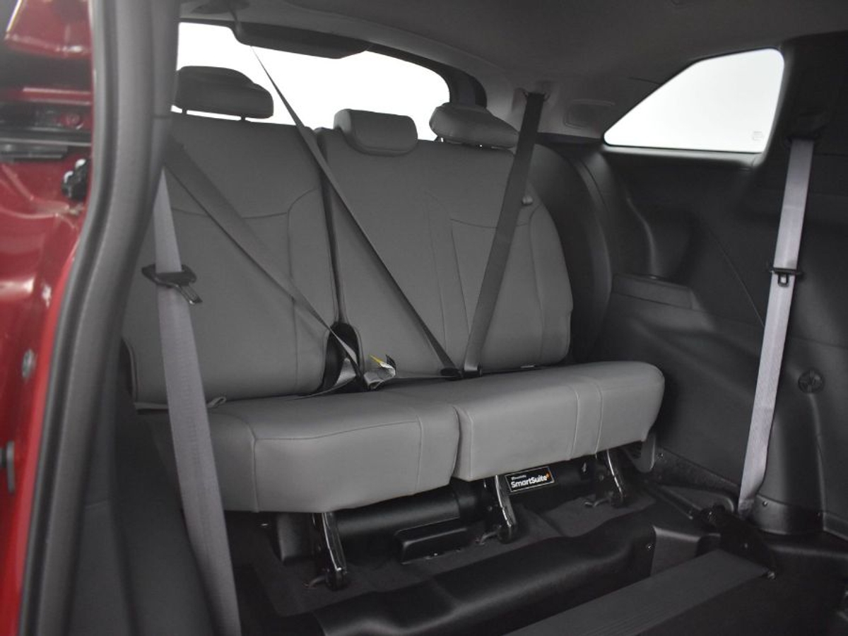 2025 TOYOTA SIENNA - Image 10