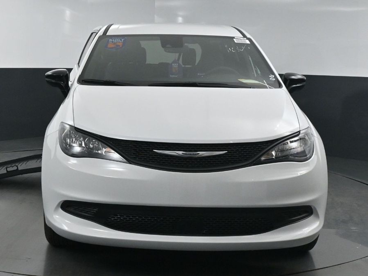 2025 CHRYSLER VOYAGER - Image 3