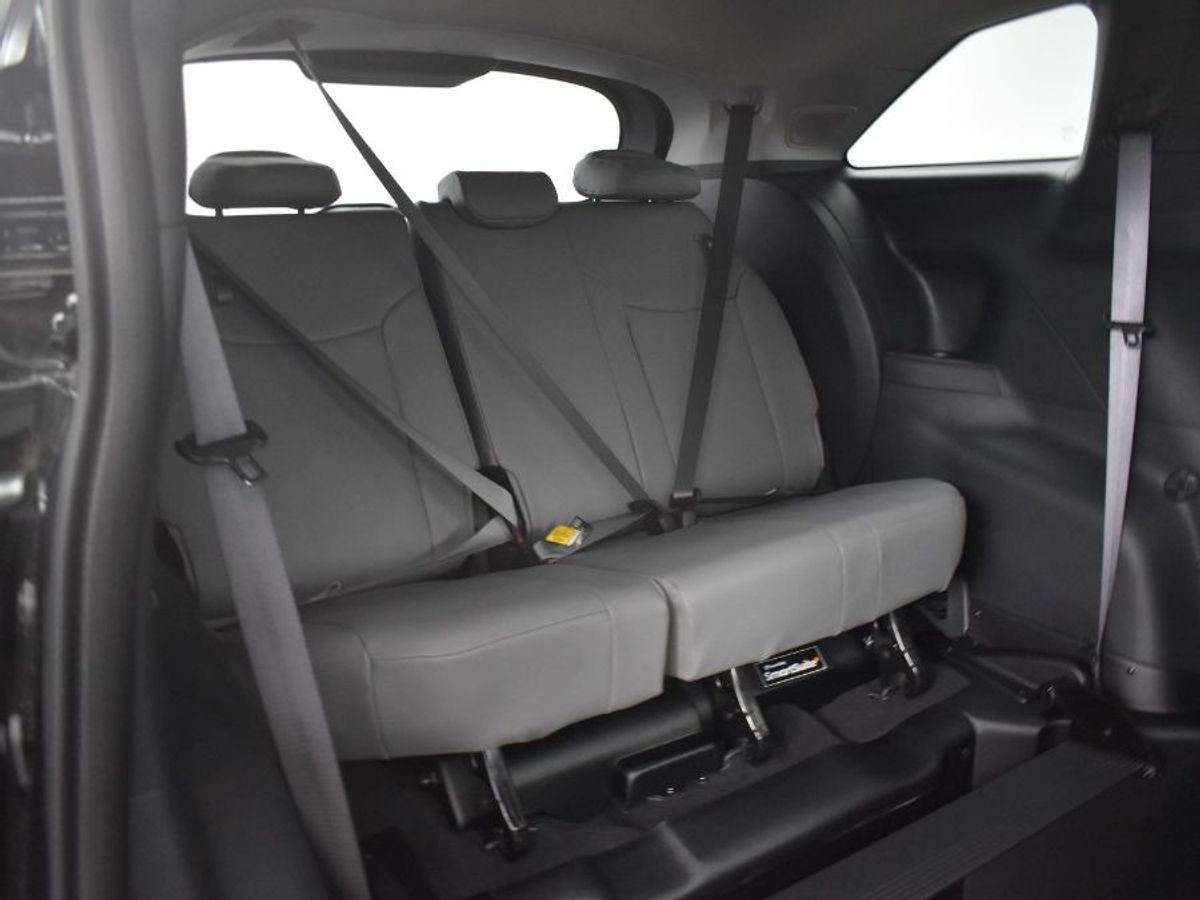 2025 TOYOTA SIENNA - Image 10