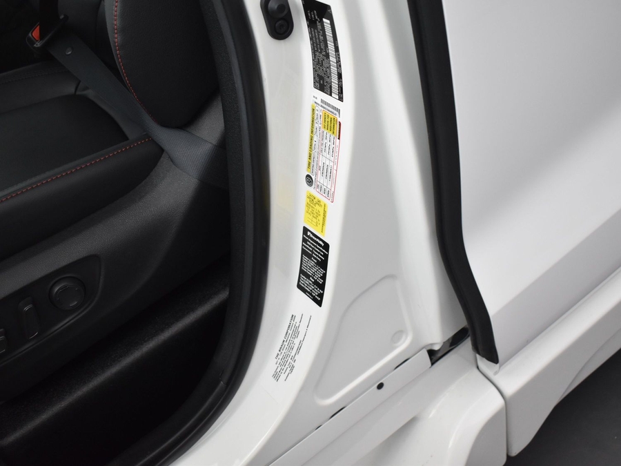 New 2025 Toyota Sienna Hybrid XSE - BraunAbility Side Entry Entry In Floor Automatic Ramp