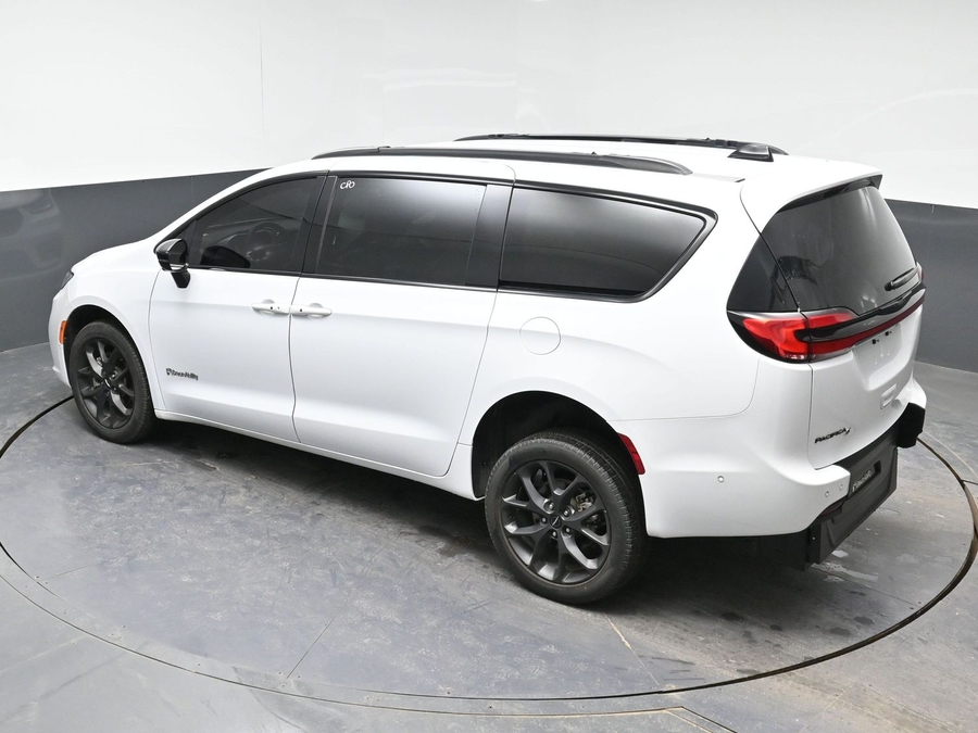 Used 2024 Chrysler Pacifica Touring L - BraunAbility Rear Entry Entry Fold Out Manual Ramp