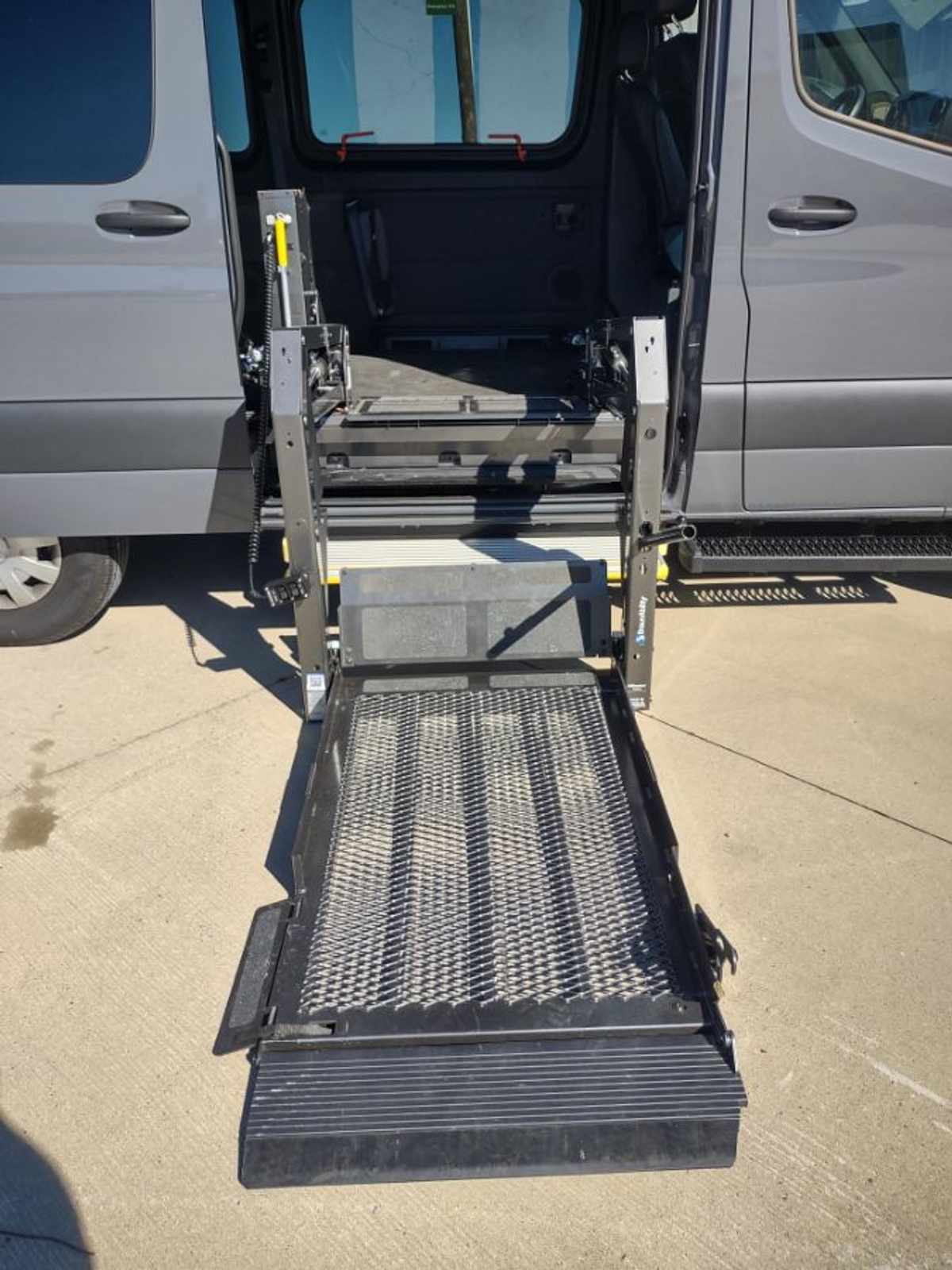 2024 MERCEDES-BENZ SPRINTER - Image 2