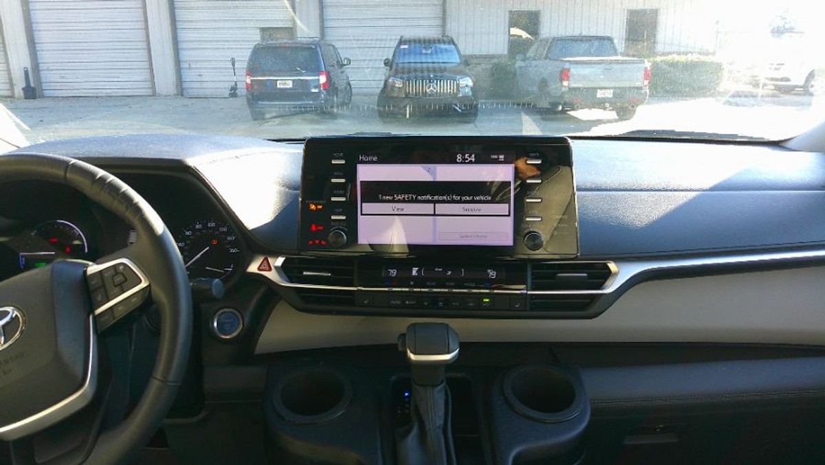 2023 TOYOTA SIENNA - Image 11