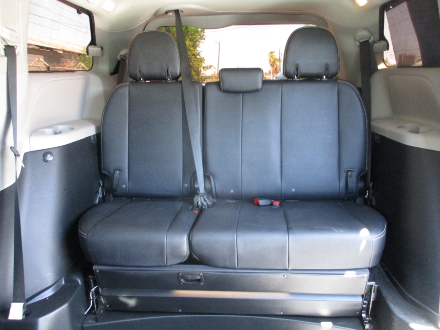 Used 2017 Toyota Sienna SE - BraunAbility Side Entry Fold Out Automatic Ramp