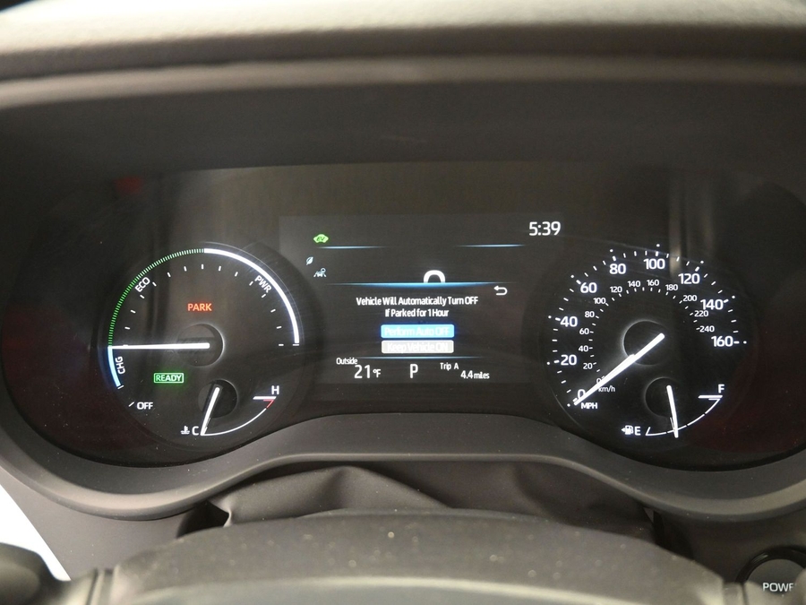 New 2025 Toyota Sienna Hybrid LE - BraunAbility Side Entry Entry Fold Out Automatic Ramp