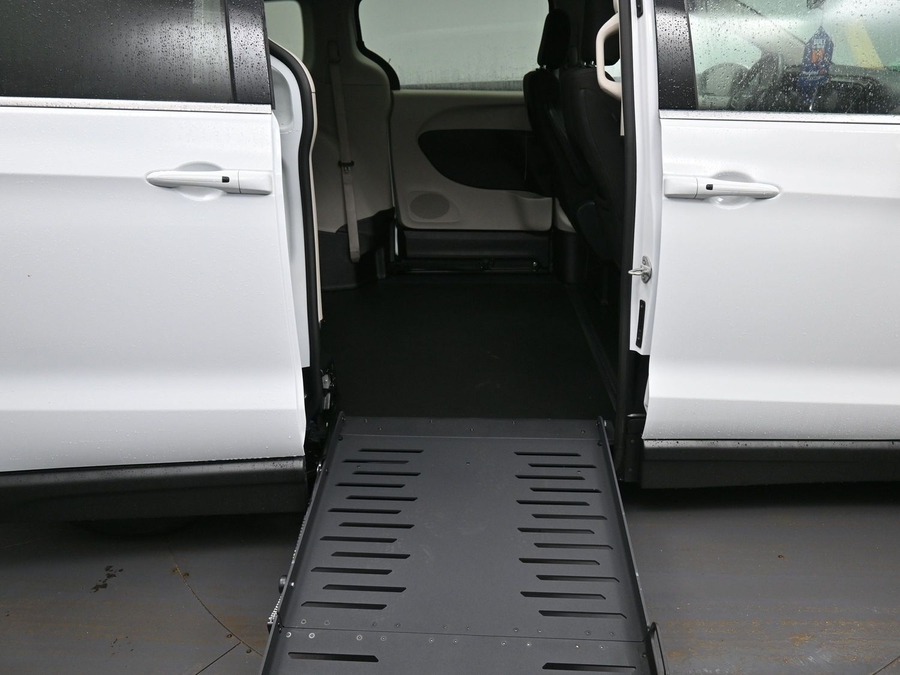 Used 2022 Chrysler Voyager LX - BraunAbility Side Entry Entry Fold Out Manual Ramp