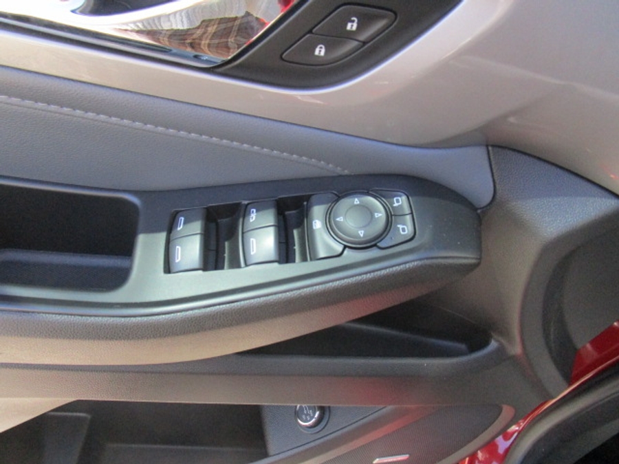 Used 2021 Chevrolet Traverse 3LT - BraunAbility Side Entry In Floor Automatic Ramp